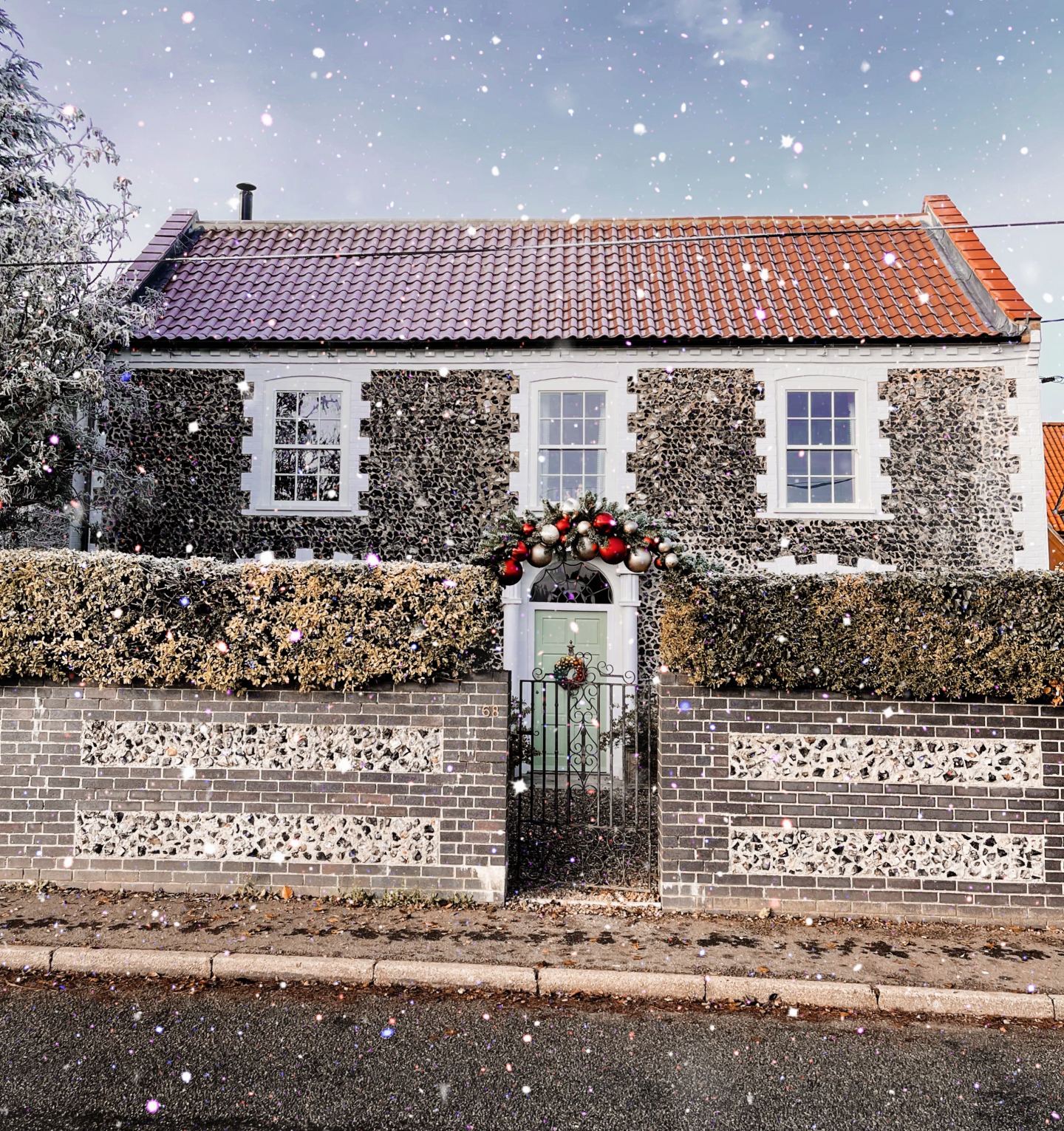 10 Early Warning Signs You Need Urgent Roof Repairs