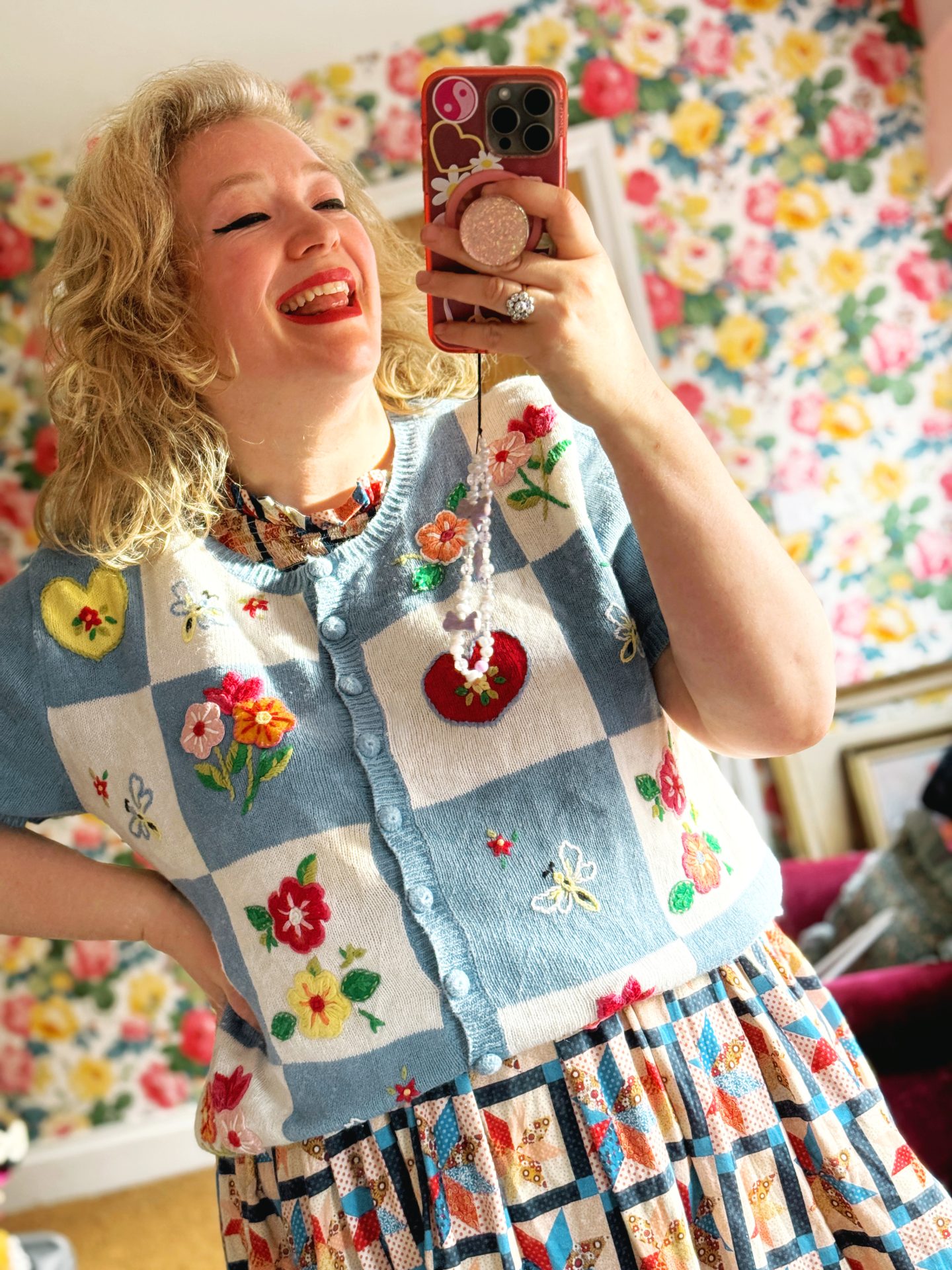 Latest obsession : vintage novelty knitwear